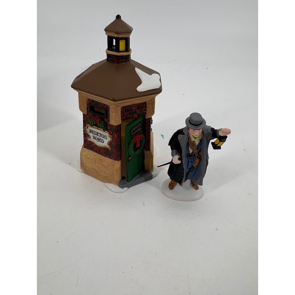 Department 56 Brixton Road Watchman Heritage Village Porcelain Set 58390 Multi